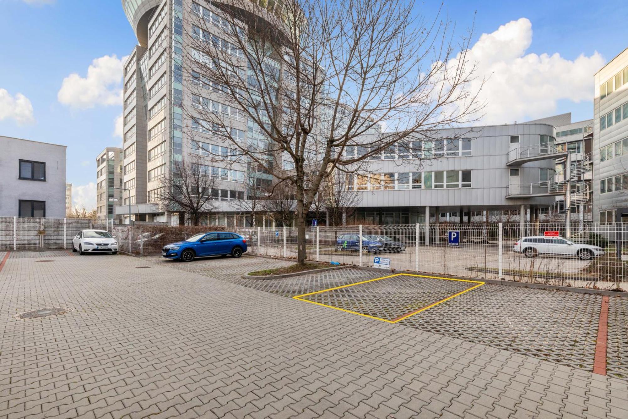 Lam Safari - Balcony - Ac - Free Parking Bratislava Exterior foto